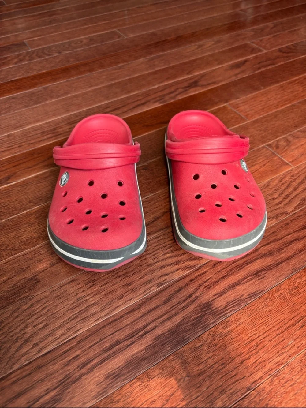 CROCS Kids Red Classic Clog with Heel Strap - Picture 2 of 11